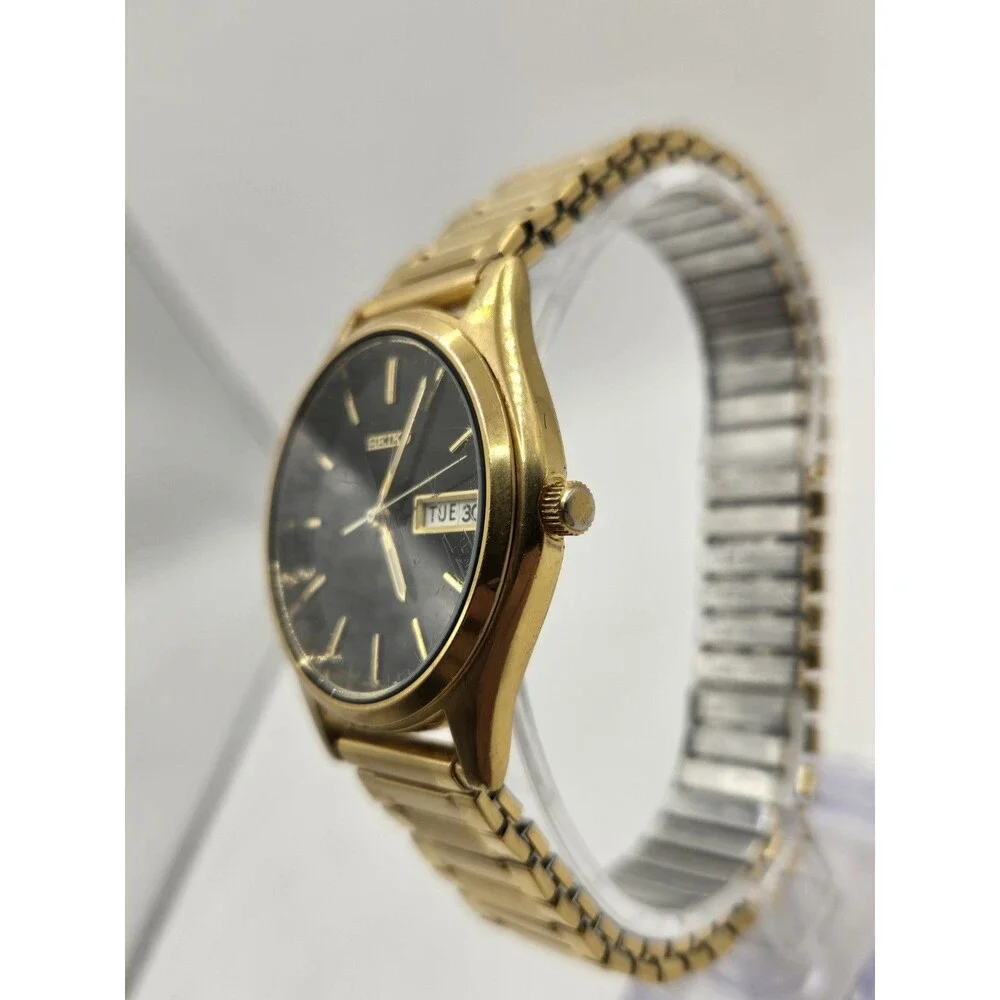 Seiko Men's Vintage Day/Date Gold Tone Quartz Watch 7N43-9048. New Band + Batt.